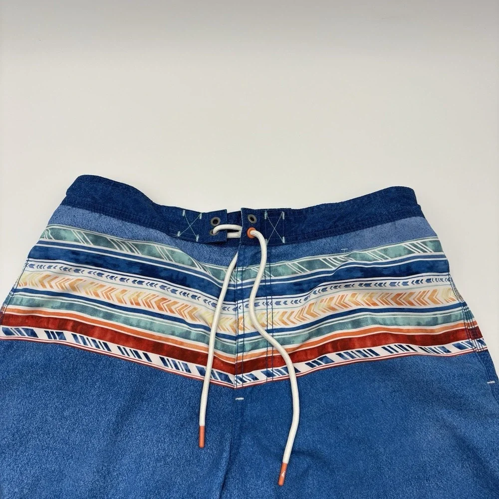 Tommy Bahama Men's 9